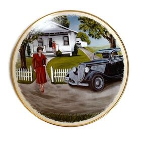 Vintage Avon 1982 Collectors Plate Depicting 1936 Sales Representative